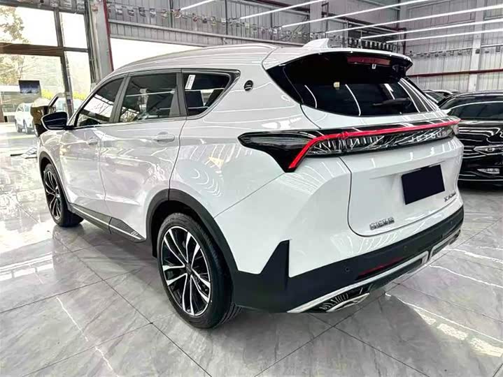 Jetour X70 Plus 2025 2025款 1.5T 豪华版 7座