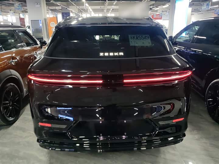 Zeekr 7X 2025 2025款 100kWh 长续航后驱智驾版