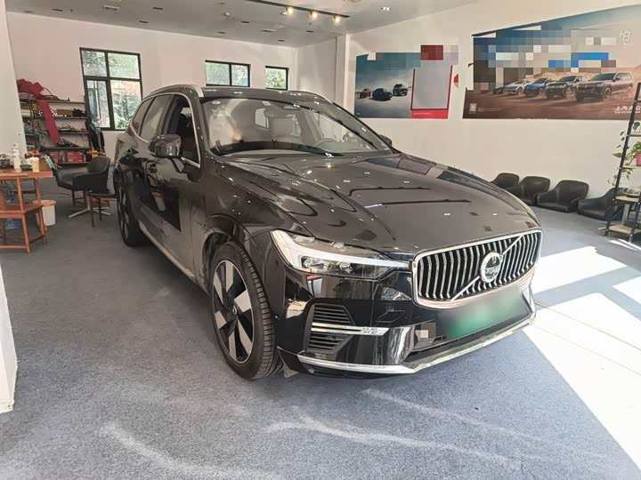 Volvo XC60 Hybrid 2025 2025款 插电式混动 长续航四驱智雅豪华版