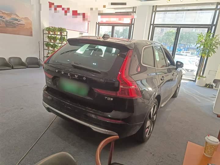 Volvo XC60 Hybrid 2025 2025款 插电式混动 长续航四驱智雅豪华版