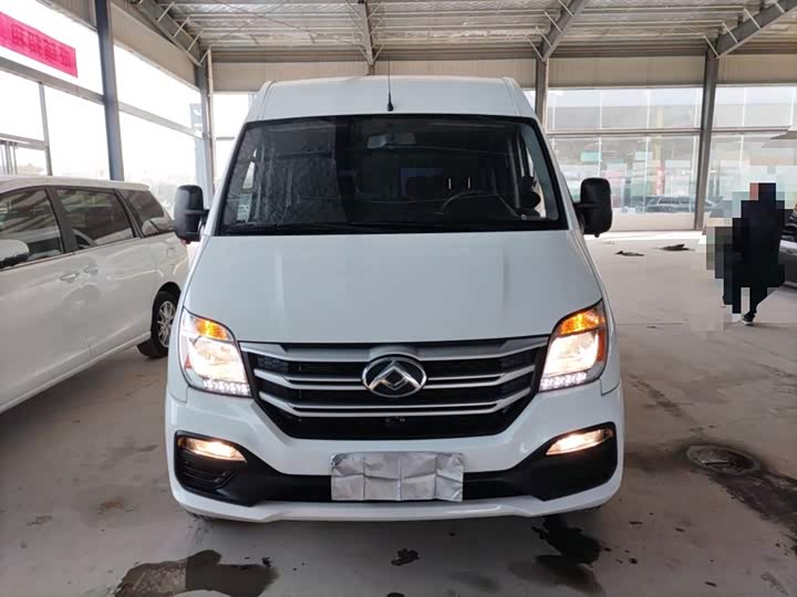 Maxus V80 2025 2025款 超值版傲运通 2.0T 手动长轴中顶127Ps 6/7/9座