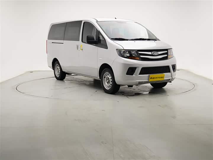 JAC Refine M3 2023 2023款 PLUS 1.5T 5/7座经典版
