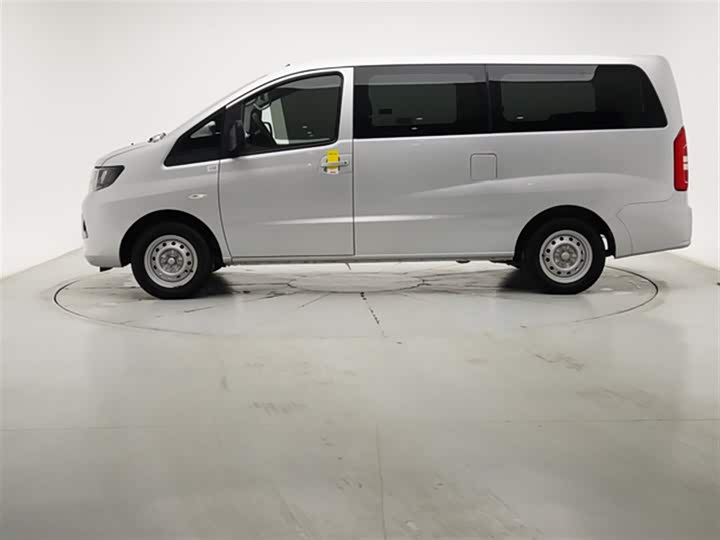 JAC Refine M3 2023 2023款 PLUS 1.5T 5/7座经典版