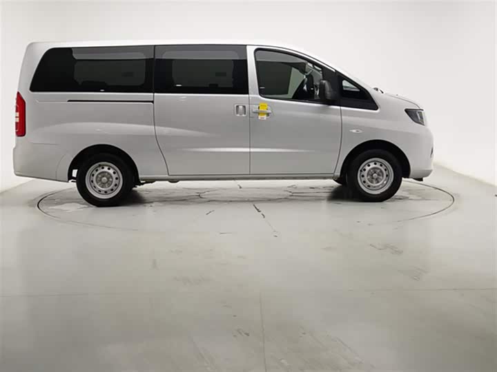JAC Refine M3 2023 2023款 PLUS 1.5T 5/7座经典版