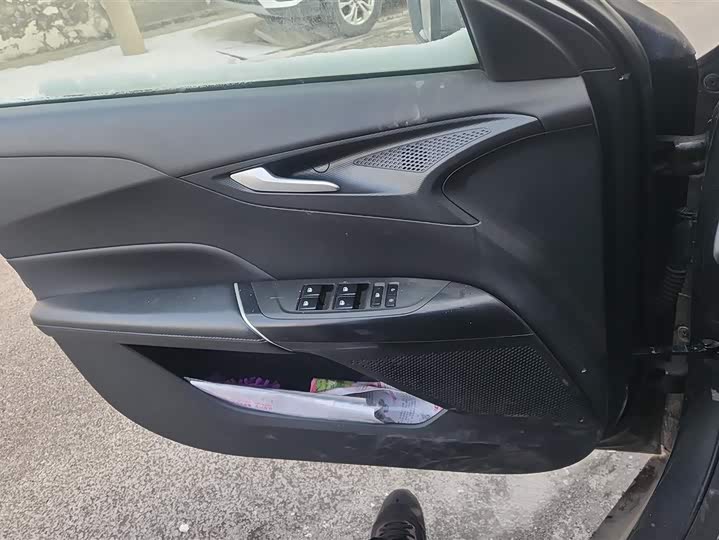 Changan Yida 2023 2023款 蓝鲸NE 1.5T GDI DCT领航型