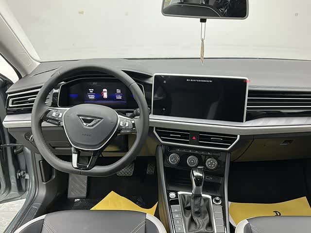 Jetta VA7 2025 2025款 1.4T 先到先得版