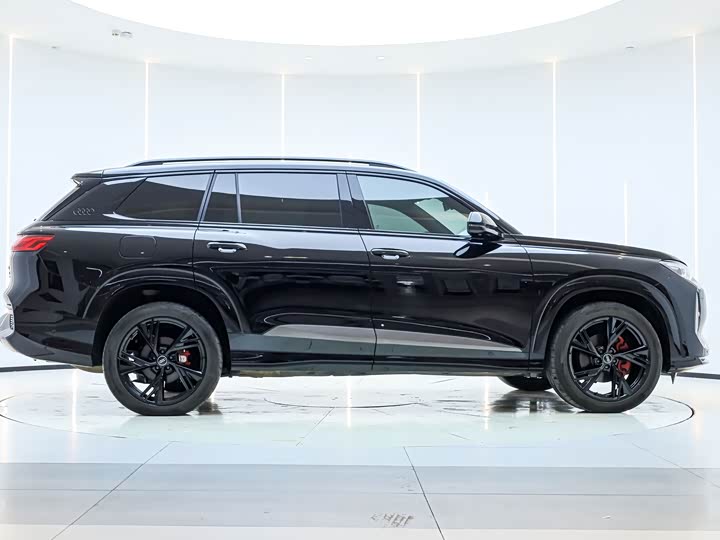 Audi Q6 2024 2024款 45 TFSI quattro 黑武士版 6座