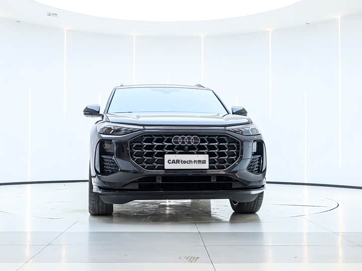 Audi Q6 2024 2024款 45 TFSI quattro 黑武士版 6座
