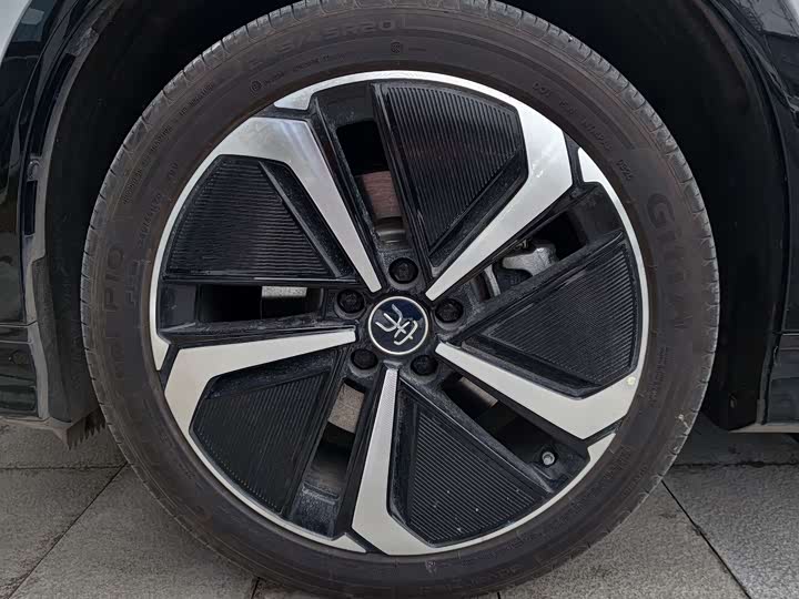 BYD Song L 2025 2025款 智驾版 662km 激光雷达卓越型