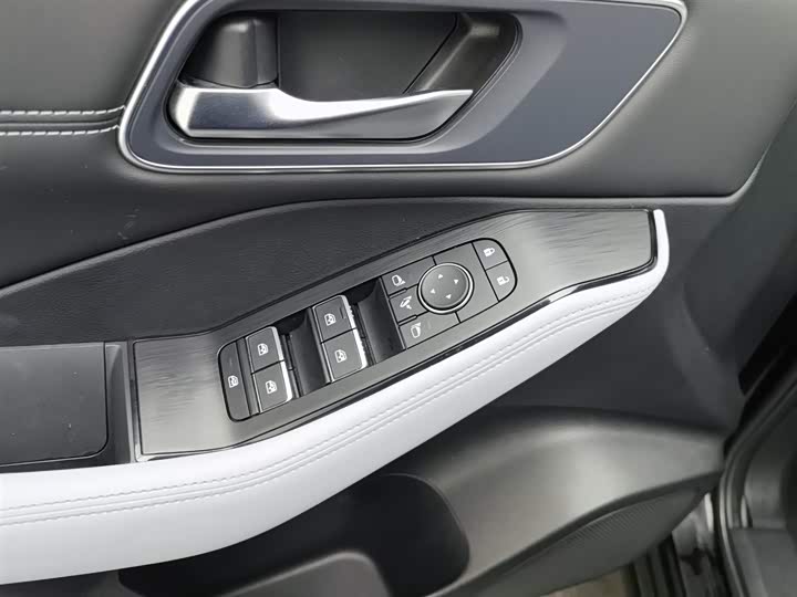 Nissan X-Trail 2023 2023款 e-POWER 超混双电机四驱豪华版