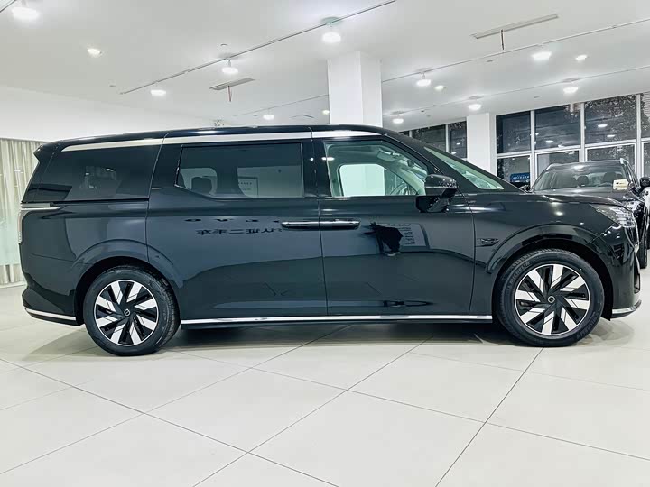 Volvo EM90 2025 2025款 Ultra 六座