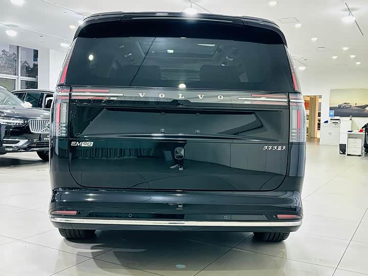 Volvo EM90 2025 2025款 Ultra 六座