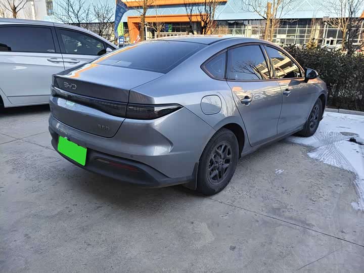BYD Seal 05 DM-i Hybrid 2025 2025款 DM-i 智驾版 55KM豪华型