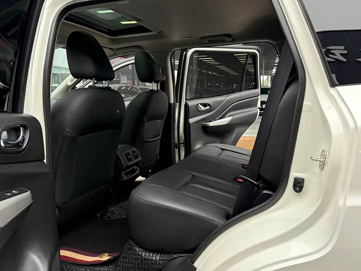 Nissan Terra 2020 2020款 2.5L XL Upper 自动两驱豪华版