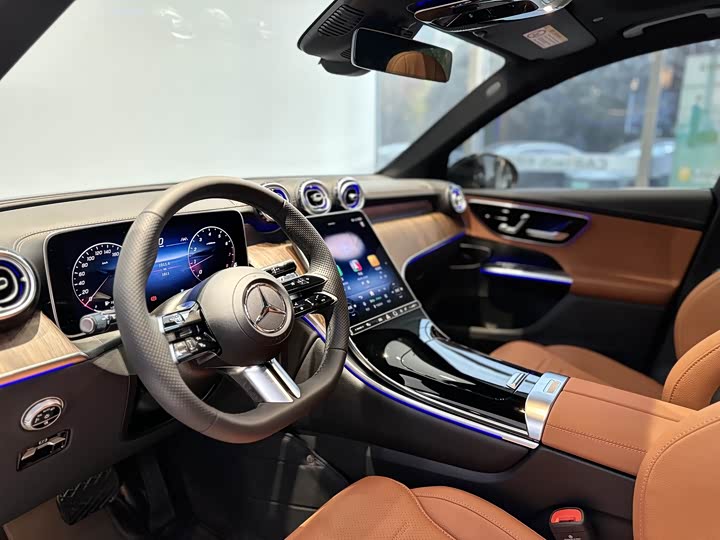 Mercedes-Benz GLC-Class 2025 2025款 改款 GLC 300 L 4MATIC 动感型 5座