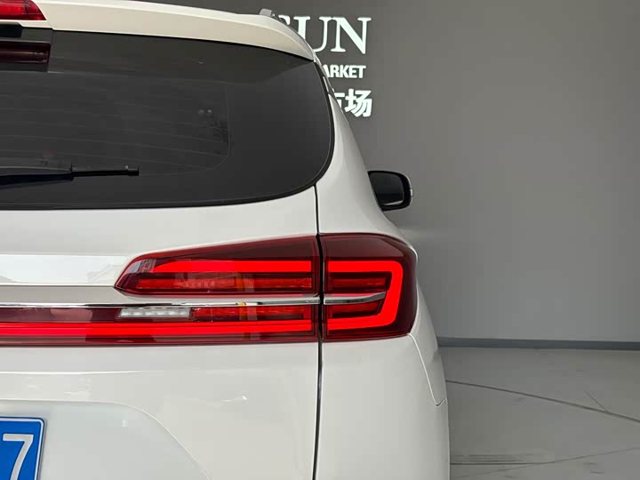 BYD Song 2020 2020款 经典版 1.5T 自动精英型