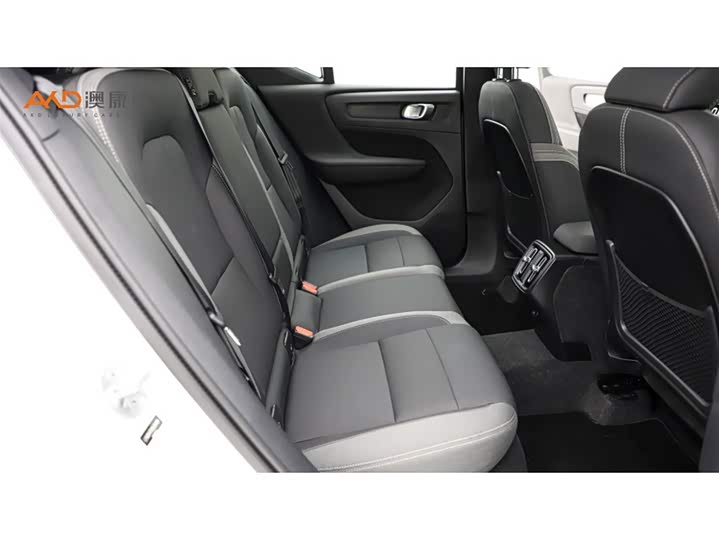 Volvo XC40 2024 2024款 B3 智远豪华版