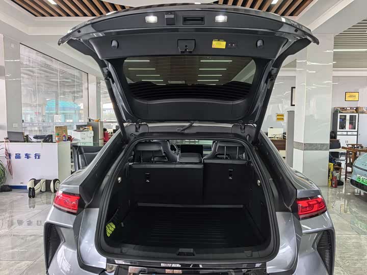 BYD Song L 2025 2025款 智驾版 662km 激光雷达卓越型