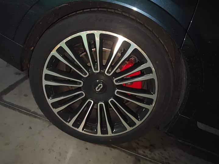 Aito M9 2025 2025款 纯电 Ultra版 100kWh 5座版