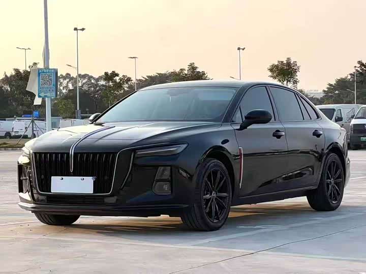 Hongqi H5 2025 2025款 2.0T 自动玄影版