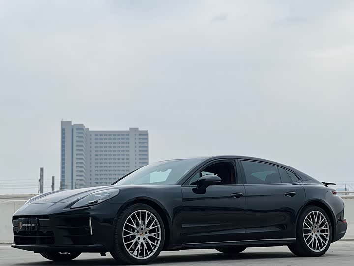 2026 Porsche Panamera