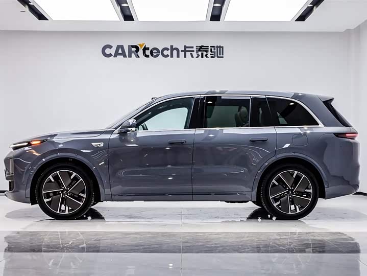 2025 LiXiang L8