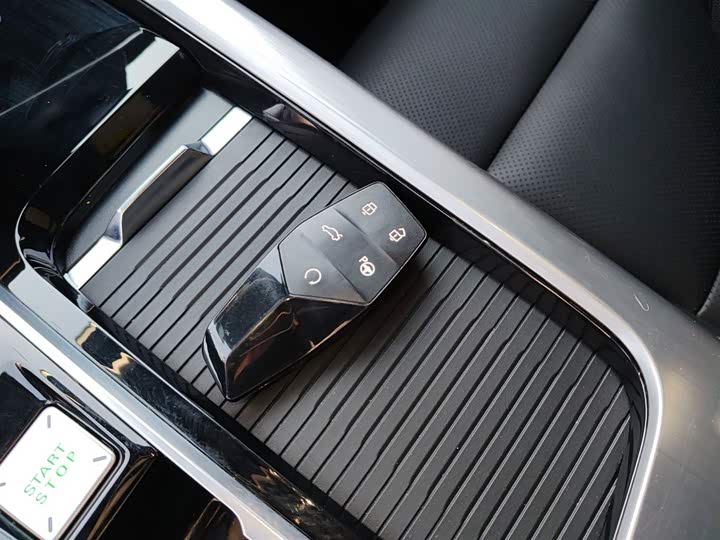 MG Motor One 2022 2022款 α-数智运动系列 1.5T 进阶版