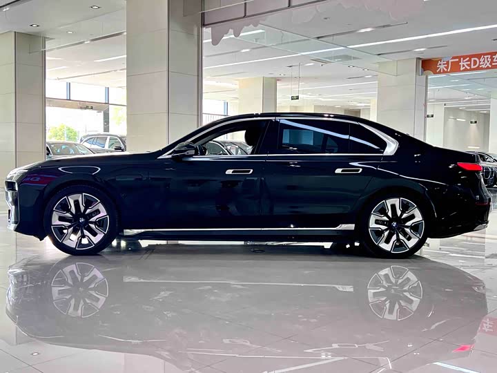 BMW i7 2023 2023款 eDrive50L 领先豪华套装