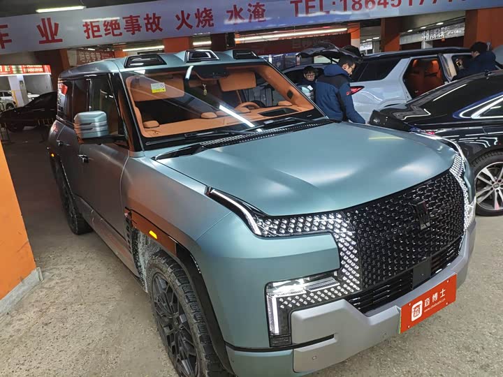 BYD Yangwang U8 2023 2023款 豪华版