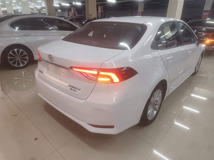 Toyota Corolla 2024 2024款 1.8L 智能电混双擎 精英版
