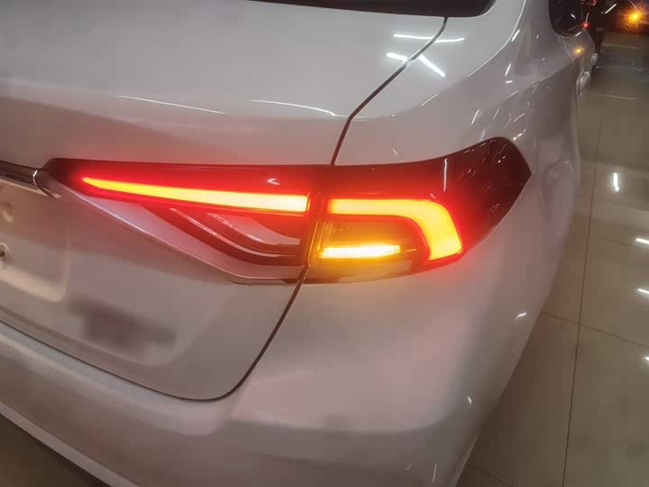 Toyota Corolla 2024 2024款 1.8L 智能电混双擎 精英版