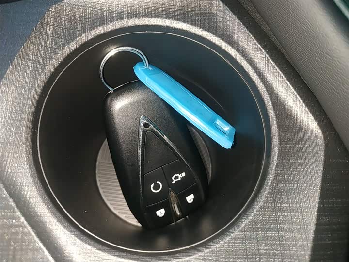 Changan UNI-V Hybrid 2024 2024款 蓝鲸智电iDD 136km 智酷型