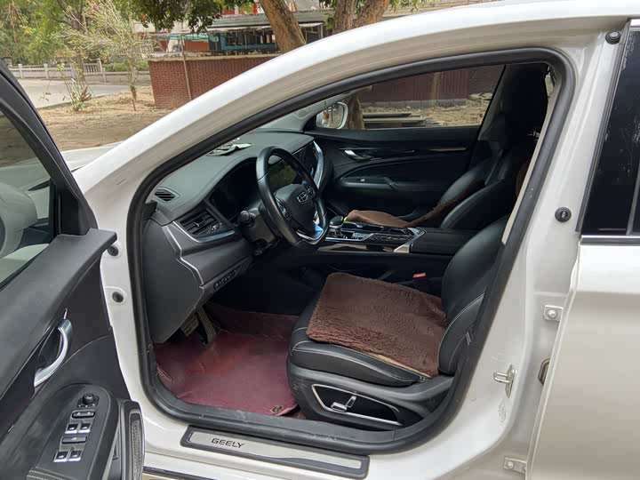 Geely Emgrand GT 2021 2021款 1.8T 领航版