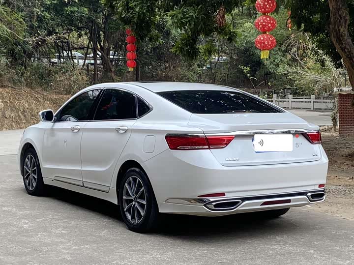 Geely Emgrand GT 2021 2021款 1.8T 领航版