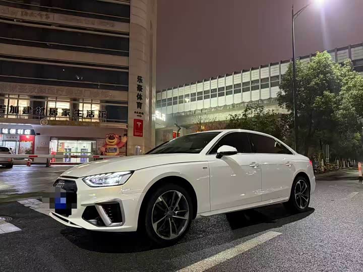 Audi A4L 2024 2024款 40 TFSI 时尚动感型