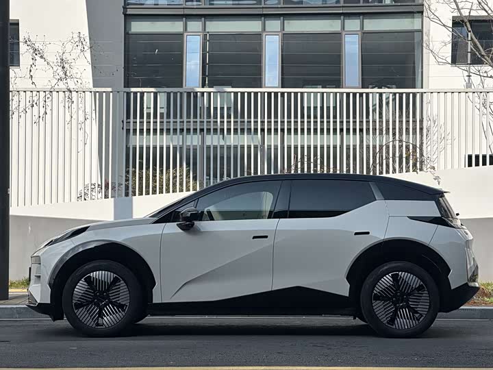 Zeekr X 2025 2025款 四座后驱魔方版