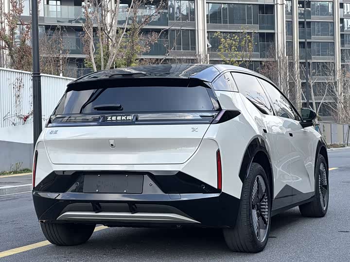 Zeekr X 2025 2025款 四座后驱魔方版