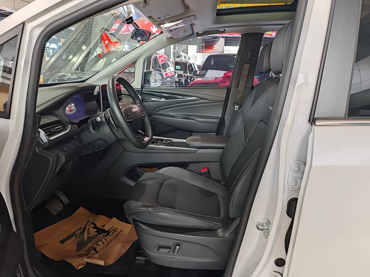 Maxus G50 2023 2023款 PLUS 1.5T 自动巡航版