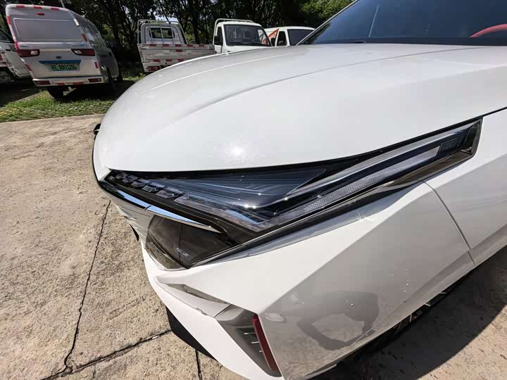 Changan Oshan Z6 2023 2023款 蓝鲸 1.5T DCT智享型