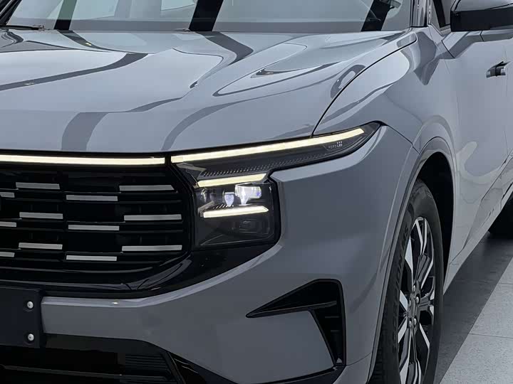 Ford Edge 2025 2025款 锐界L 2.0T EcoBoost E混动四驱七座至尊型