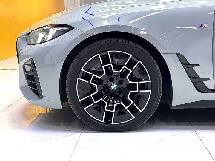 BMW 4 Series 2024 2024款 430i Gran Coupe M运动曜夜套装
