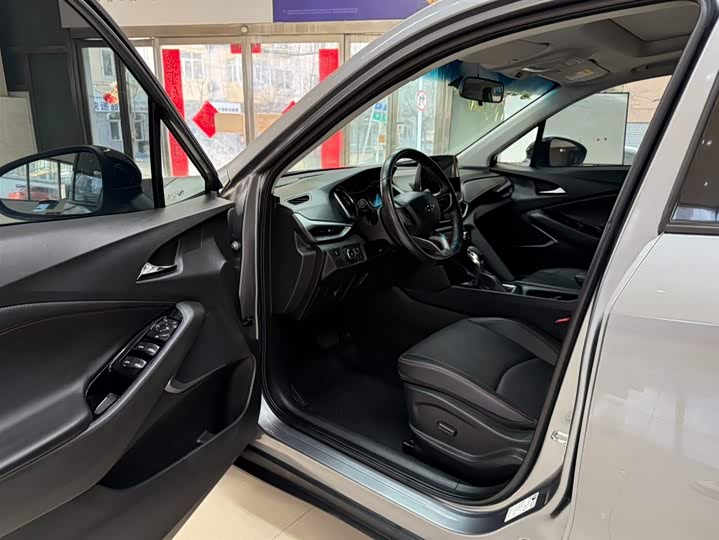 Chevrolet Orlando 2020 2020款 轻混 Redline 530T 自动纵享版（5+2款）