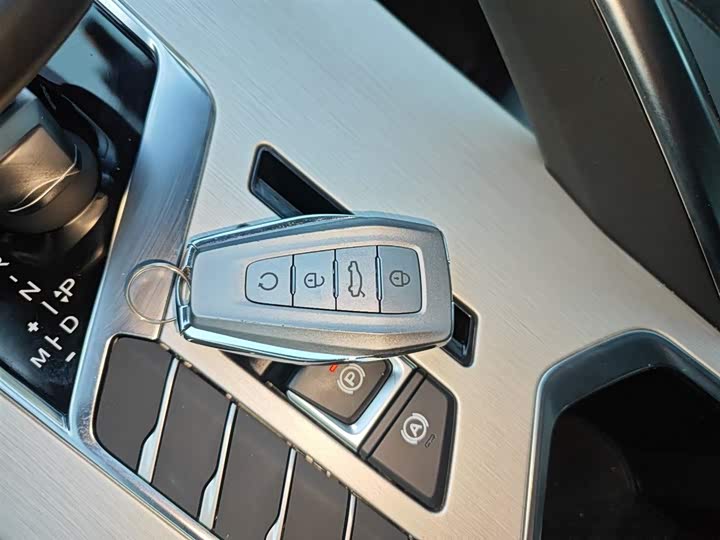 Geely Coolray 2024 2024款 1.5T DCT 龙腾