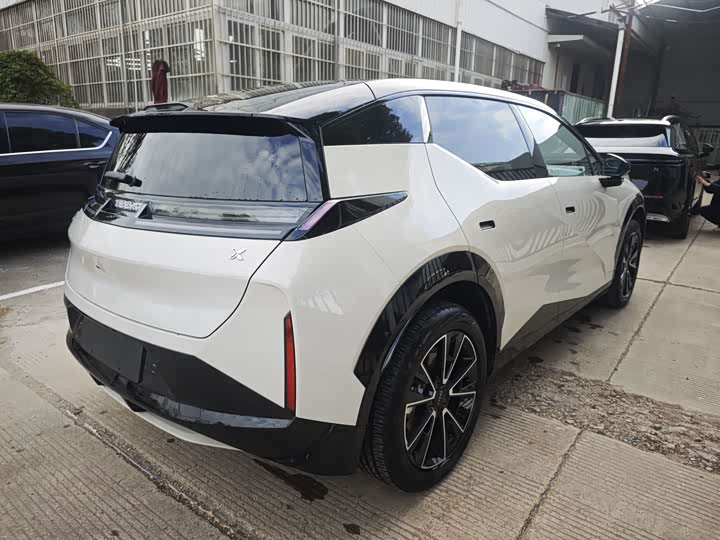 Zeekr X 2025 2025款 五座长续航版