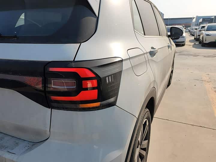 Volkswagen Tacqua 2023 2023款 200TSI DSG 悦智联版