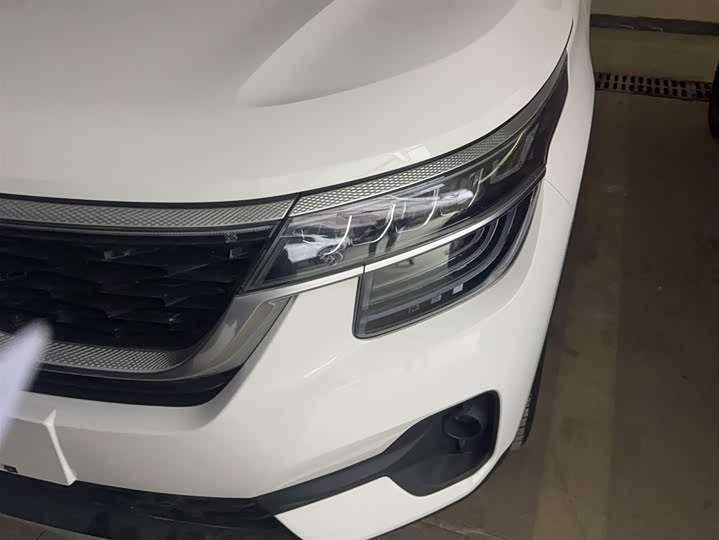 Kia KX3 2021 2021款 1.5L CVT潮流版