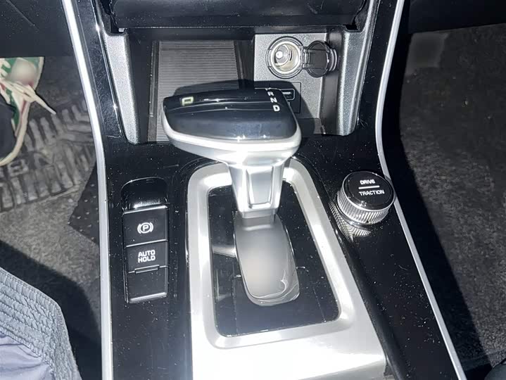 Kia KX3 2021 2021款 1.5L CVT潮流版