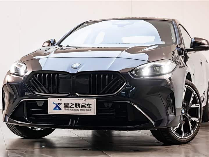 BMW 2 Series 2025 2025款 225L M运动曜夜套装
