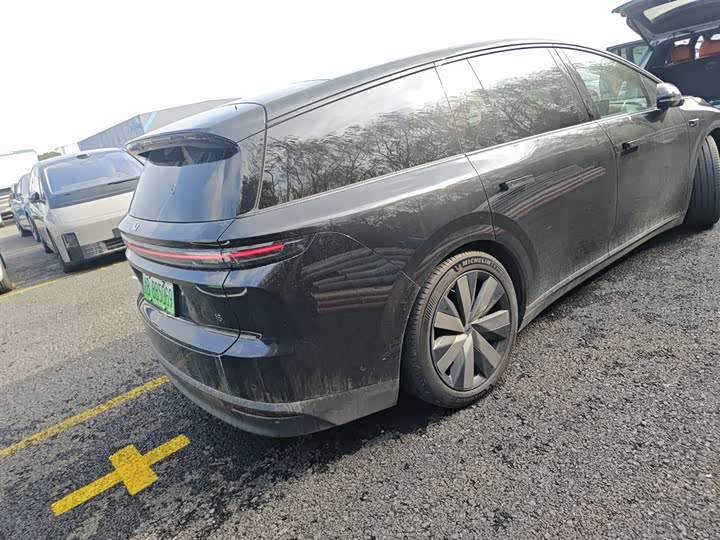 LiXiang i8 2025 2025款 标准版