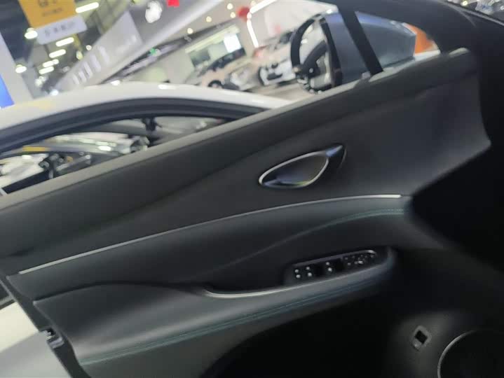 BYD Sea Lion 07 DM-i Hybrid 2025 2025款 150 领航版